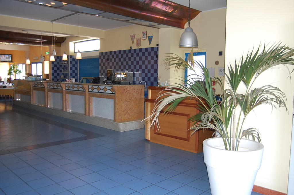 Hotel Club Pegaso Марина-ди-Мелилли Экстерьер фото