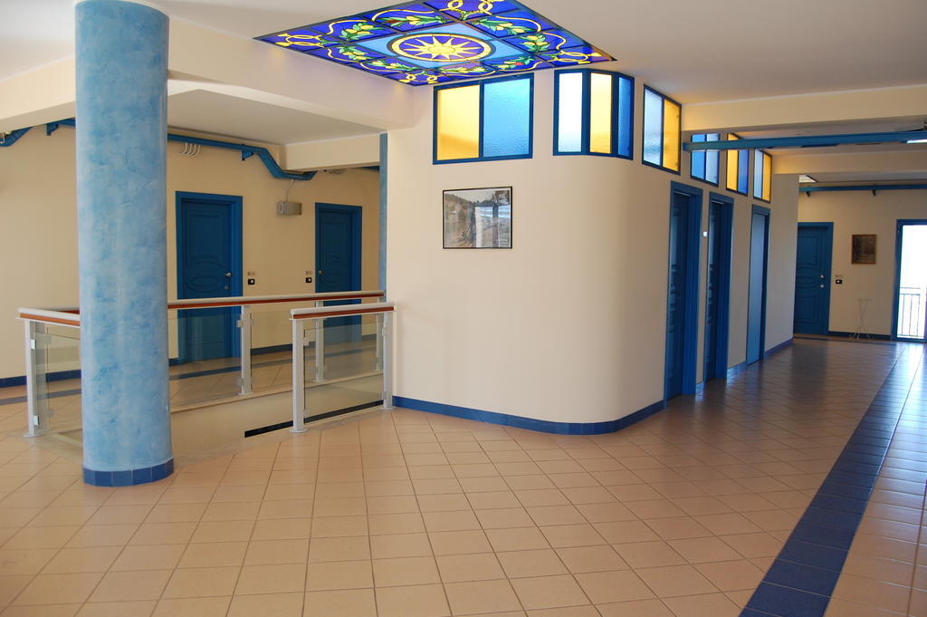 Hotel Club Pegaso Марина-ди-Мелилли Экстерьер фото